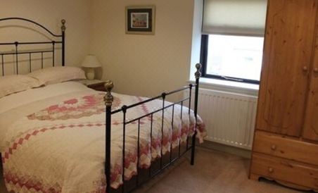 Langley Cottage Guest House - Housity