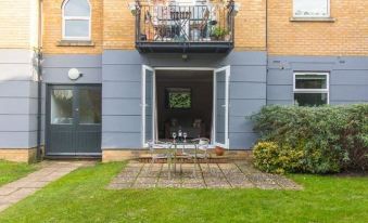 Two Bedroom Windsor Flats with Parking