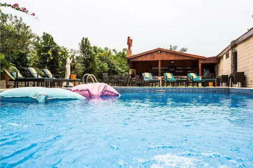 Mikhael's Hotel - Pet friendly