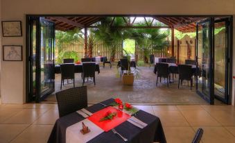 Village de Santo Resort - Housity