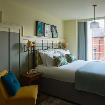 هوتل إنديجو إكستارا باي آيتش جي Hotels near كاتدرائية إكسيتر