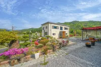 Danyang Wild Flower Garden Pension