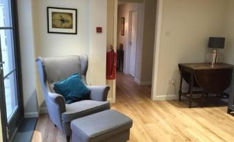 The Grange Bed and Breakfast - Housity