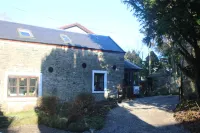 Yewtree Cottage - 'The Art House' and Garden