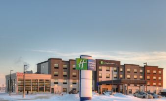 Holiday Inn Express & Suites Moose Jaw