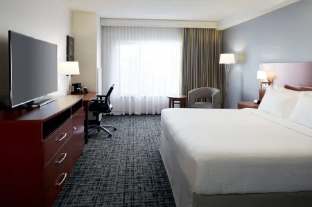 Fairfield Inn & Suites Montreal Airport