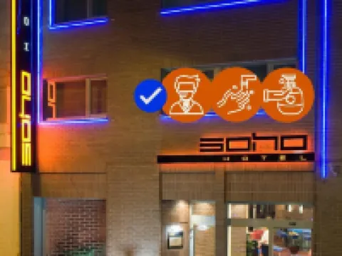 オネスト ブダペスト バイ Chic & Basic ブダペストのホテル