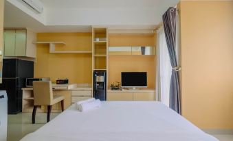 Minimalist Studio at the Oasis Apartment Near Waterboom Cikarang