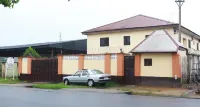 Liz Ani Hotel Các khách sạn gần Guaranty Trust Bank ATM