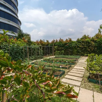 One Farrer Hotel Hotels near Farrer Park