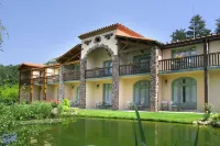 Le Domaine de Falgos Golf & Spa Hotels in Prats-de-Mollo-la-Preste