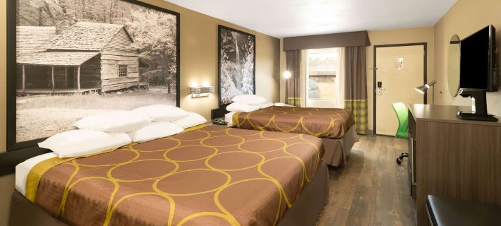 Super 8 by Wyndham Cleveland Hotels in Cleveland
