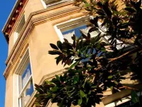Dorian House Boutique B&B - Free Parking!