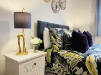 Luxury Coach House Sleeps 12 Five Bedrooms Hotels near Ewenny River