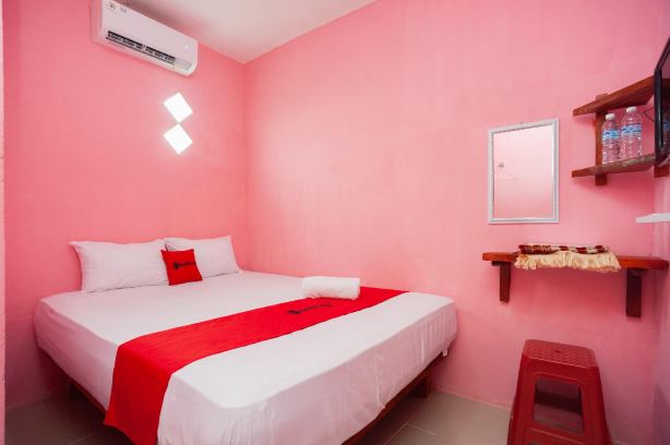 RedDoorz Near Simpang Bandara Smb II