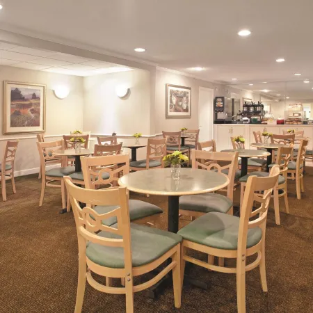 La Quinta Inn & Suites by Wyndham Cincinnati NE - Mason