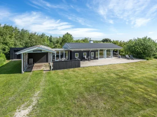 "Anund" - 1.4km from the Sea - 4-Star
