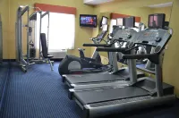 Holiday Inn Express & Suites HINTON by IHG - Gym