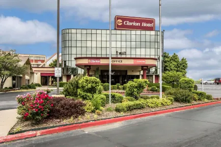 Ramada by Wyndham Tulsa Broken Arrow