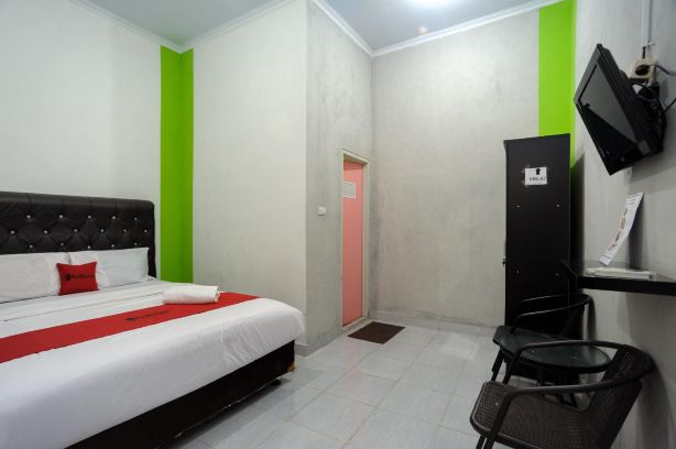 RedDoorz Syariah Near RS Advent Bandar Lampung