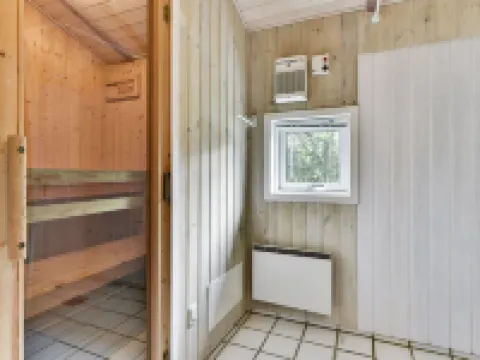 "Roel" - 500m from the Sea