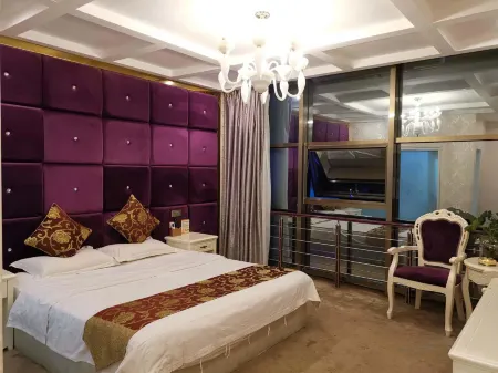 Yanjin Jinzuo Mingdu Hotel Отели рядом с достопримечательностью «Dousha Gate Ancient Town»