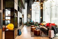 Moxy Glasgow Sec