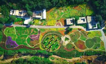 Huahai Mountain Residential Residue (Nationality Customs Garden Shop)