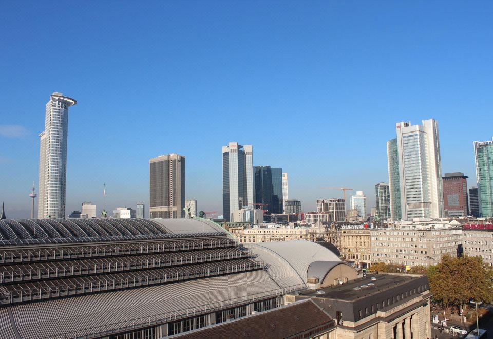 3. 그랜드 호텔 엠..