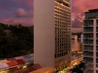 Hyatt Centric Kota Kinabalu Отели рядом с достопримечательностью «Варисан Сквер»