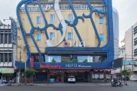 RedDoorz Premium Near Bandung Station Hotels in Andir
