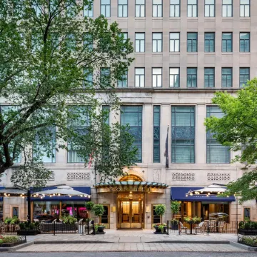 Sofitel Lafayette Square Washington DC Отели рядом с достопримечательностью «Галерея Ренвик»