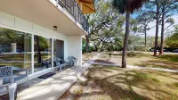Atlantic Breeze by Jekyll Realty Hotels near Georgia Sea Turtle Center