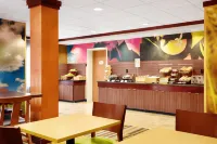 Fairfield Inn & Suites St. Augustine I-95 - breakfast