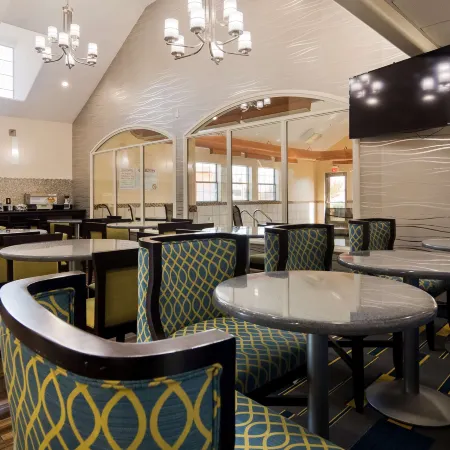 Best Western Plus Tulsa Inn Suites