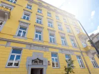 Letna Garden Suites Hotels near Generali Arena
