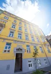 Letna Garden Suites - Bãi đậu xe