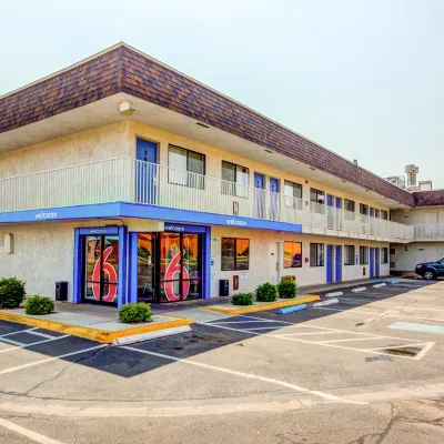Motel 6 Saint George, UT Hôtels à proximité de : Université d'État de Dixie
