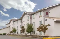 Super 8 by Wyndham Summersville/New River National Park Hotels in Summersville