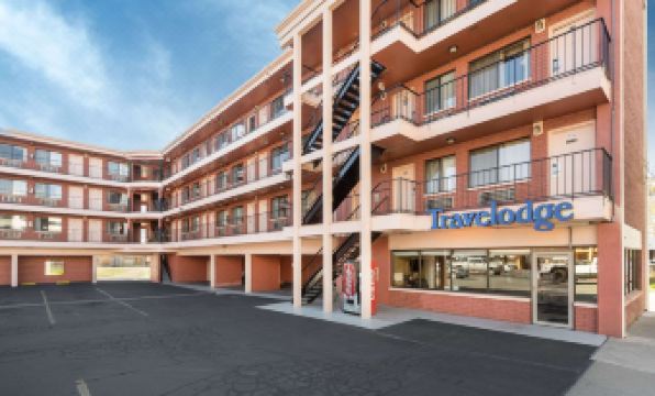 Travelodge by Wyndham Reno Downtown