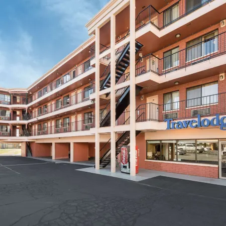 Travelodge by Wyndham Reno Downtown