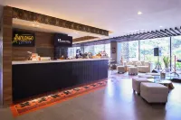 Swiss-Belinn Timika - bar