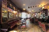 Waterfoot Hotel - С баром
