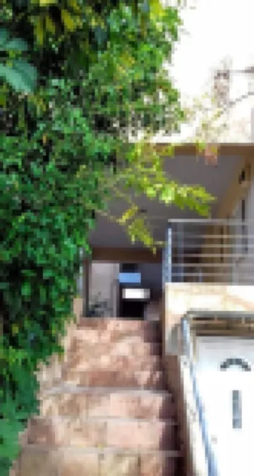 Best House, Nirvana, Patra