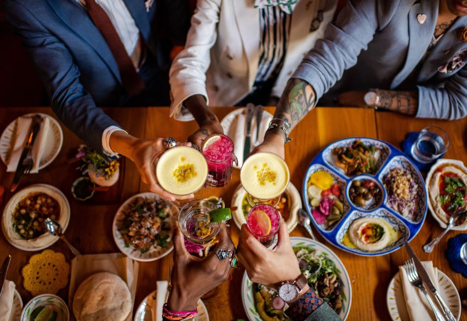 프리핸드 로스앤젤레스의 야외 수영장