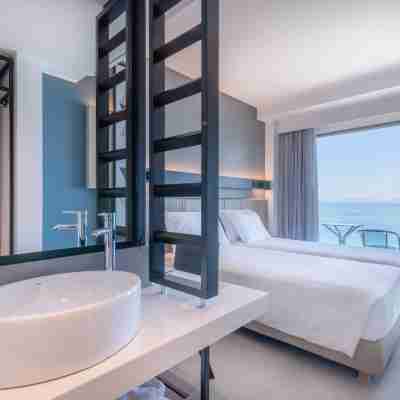 Hotel Avra by Smile Hotels Rooms