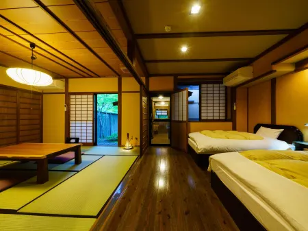 Oyado Kafugetsu Отели рядом с достопримечательностью «Kuju Waitatenbo Park»