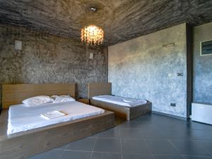 Stone Rustic Flat w Sea View in Bar Montenegro