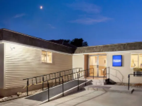 Travelodge by Wyndham Edgemont Hotels in Fall River County
