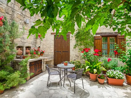 Arsorama Cozy 1 Bdr Apt with Shared Patio - 2-Star